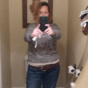 Meet your Posher, Nicole